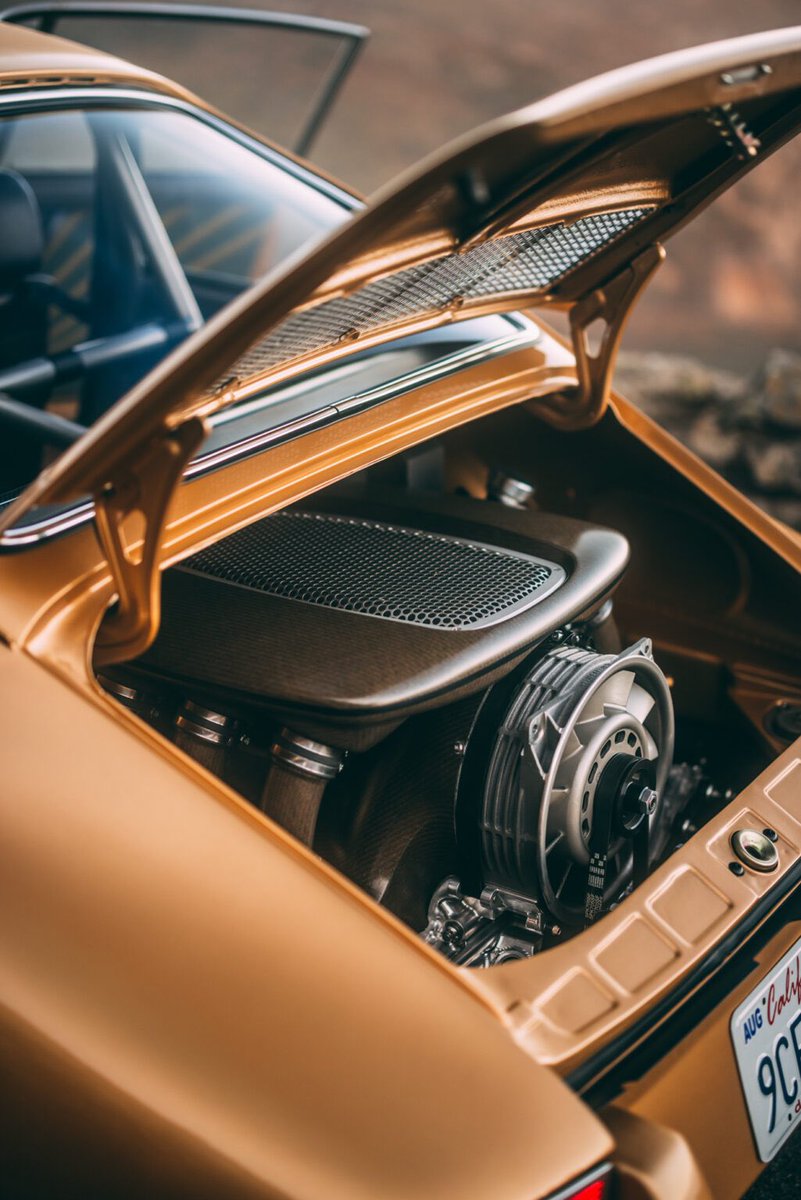 ✔️11,000 RPM 
✔️850kg
✔️3.1 Litre 
✔️24 Valves
✔️Air cooled 

Need we say more?

📸: @Tuthill_Porsche 

#PoweredBySwindon