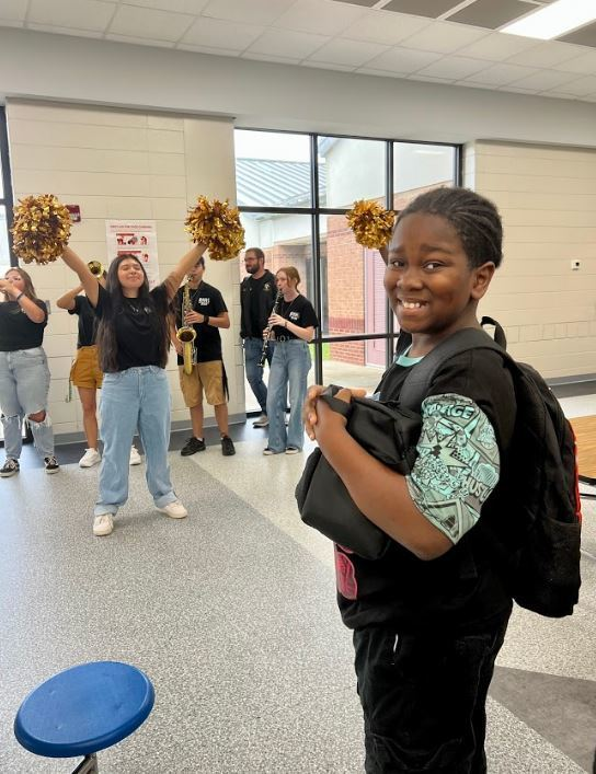CarverES_RH's tweet photo. It's ALWAYS a GREAT day to be a Wildcat! 🖤💛  Click the link to see more pictures of GWC students feeling the spirit of Football Friday!  https://t.co/XLoR4HNpEc #wearecarver https://t.co/F7QRQffVyh