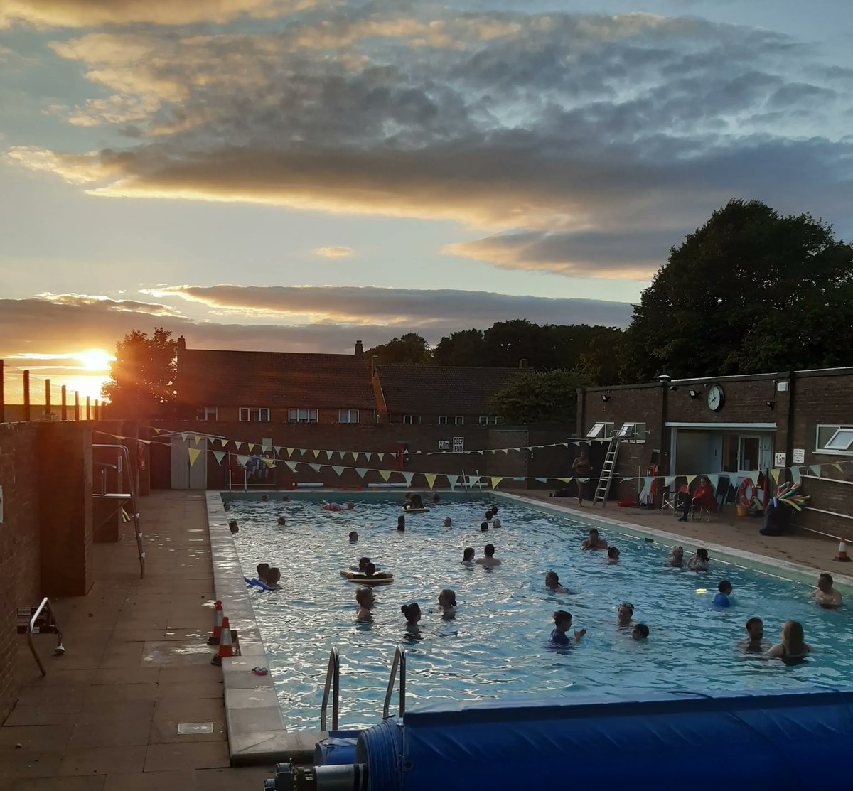 Great turnout for the fundraising late summer sunset swim. Thank you all for coming to support!
