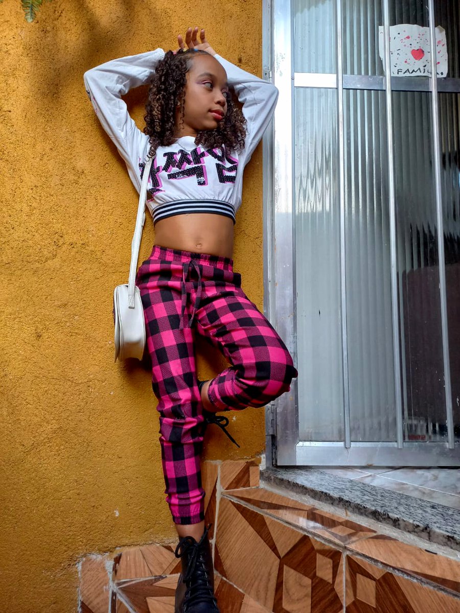 A_Loppees's tweet photo. Está uma mocinha, ai tempo vai com calma ... 🥺💝 https://t.co/DY5wOB7hcV