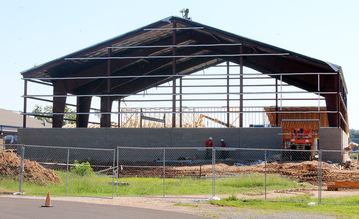 fcschooldist's tweet photo. #ForrestCityProjects - School is back in session but classwork isn't the only work taking place in the Forrest City School District.

Crews are busy with the ongoing construction of the new Health and Wellness buildings at Central &amp; Stewart elementary schools. https://t.co/8nhd9MgM5p