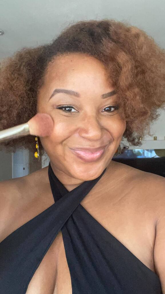 mrsnikkimurphy's tweet image. Your love reminds me that I am 
silk scarves and doobie wraps
pinned down, I am still 

a G.

#love #loveandmarriage #blacklove #blackmarriagemovement #lovepoems #lovequotes instagr.am/reel/Chcn-zMlB…