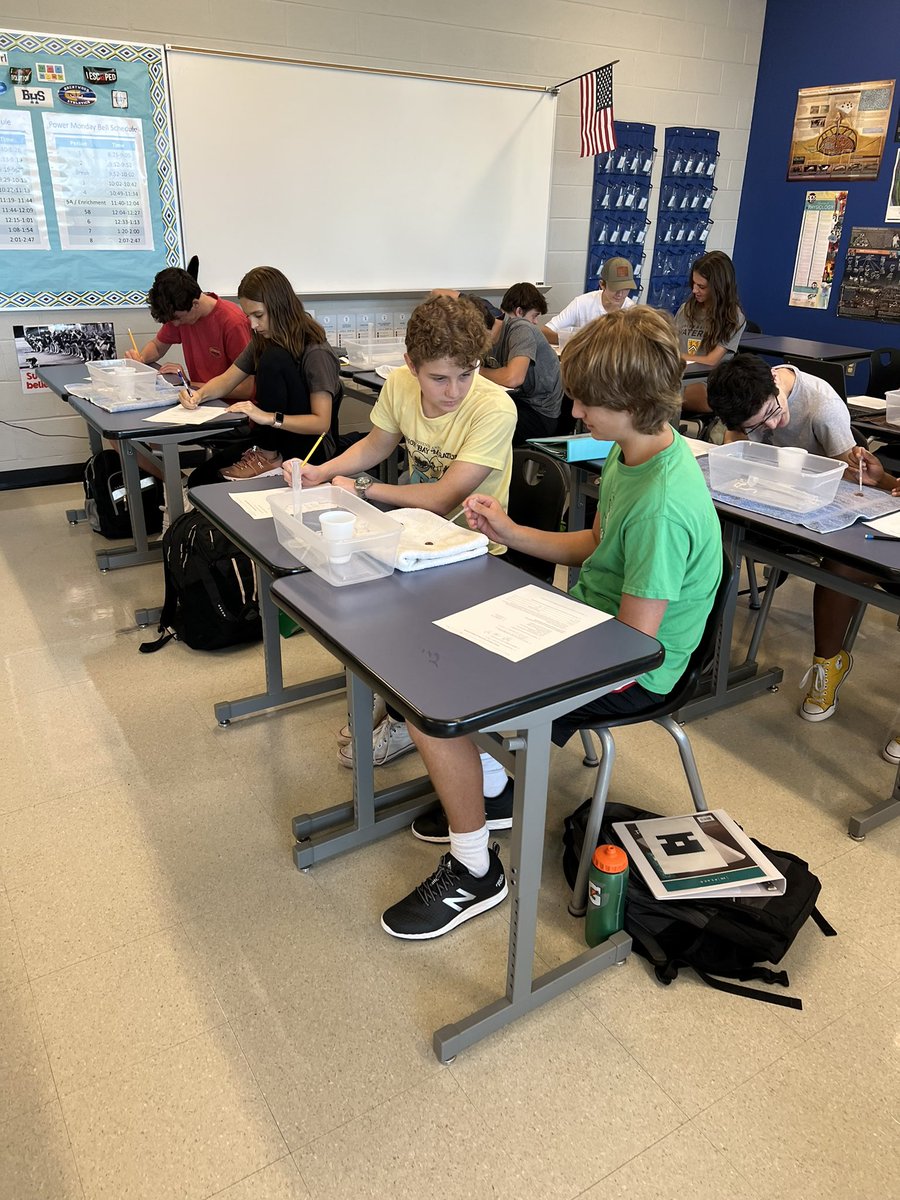 wcsBHSrl's tweet photo. BHS Bio students analyzing the properties of water! https://t.co/AsZhv08Du7