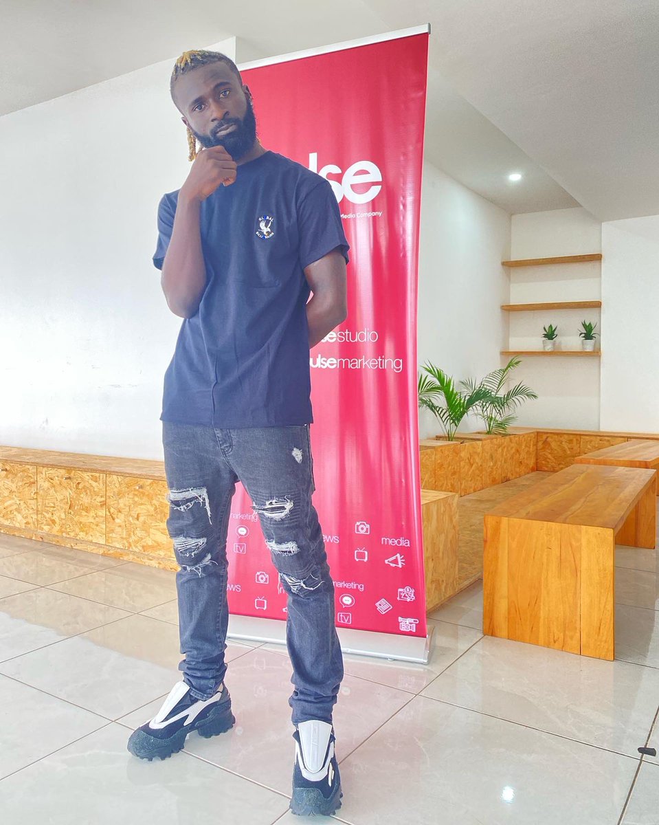PulseGhana's tweet photo. The big man! @globalboga in the cut. 🔥🔥 🇬🇭
#PulseInterview #GlobalBoga https://t.co/eaXuDjFY7t
