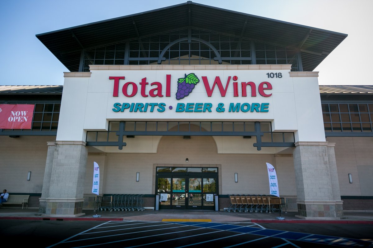 TotalWine's tweet photo. We opened 3 stores this week in #EncinitasCA, #CollegeStationTX, and #GreenwoodIN! Stop by and celebrate our Grand Opening with us all weekend long! ๐ฅ
Encinitas - https://t.co/spiH5SNINY
College Station - https://t.co/F816MUczlO
Greenwood - https://t.co/s9VpJTCtFh https://t.co/SlPodarrma