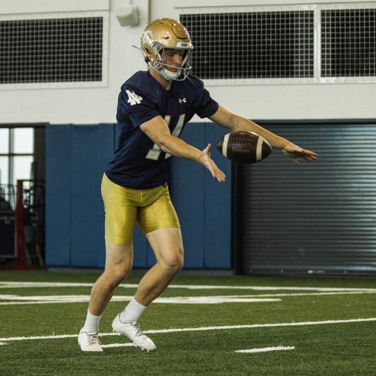NDFootball's tweet photo. locked in

#GoIrish https://t.co/Dq0njG1fs1
