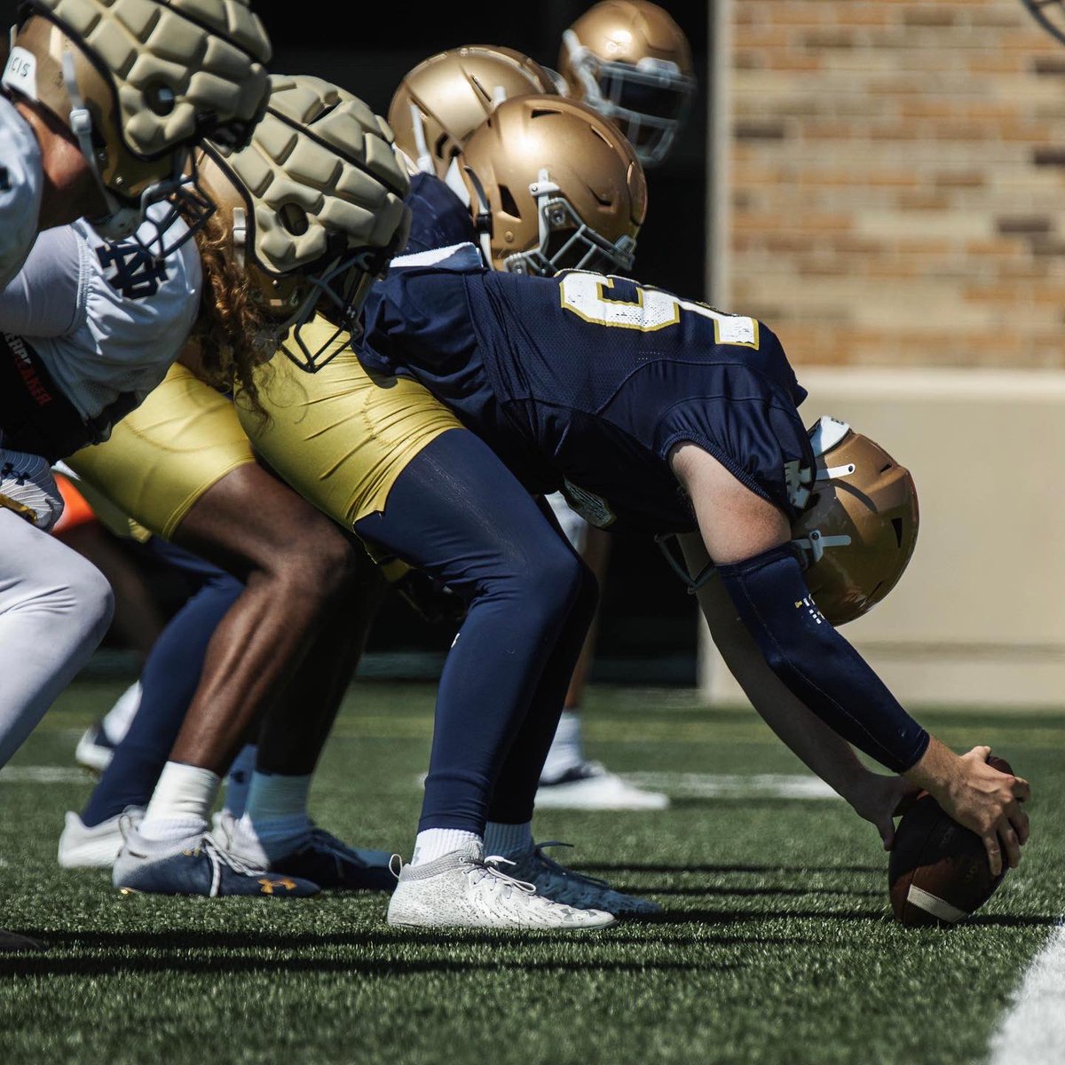 NDFootball's tweet photo. locked in

#GoIrish https://t.co/Dq0njG1fs1