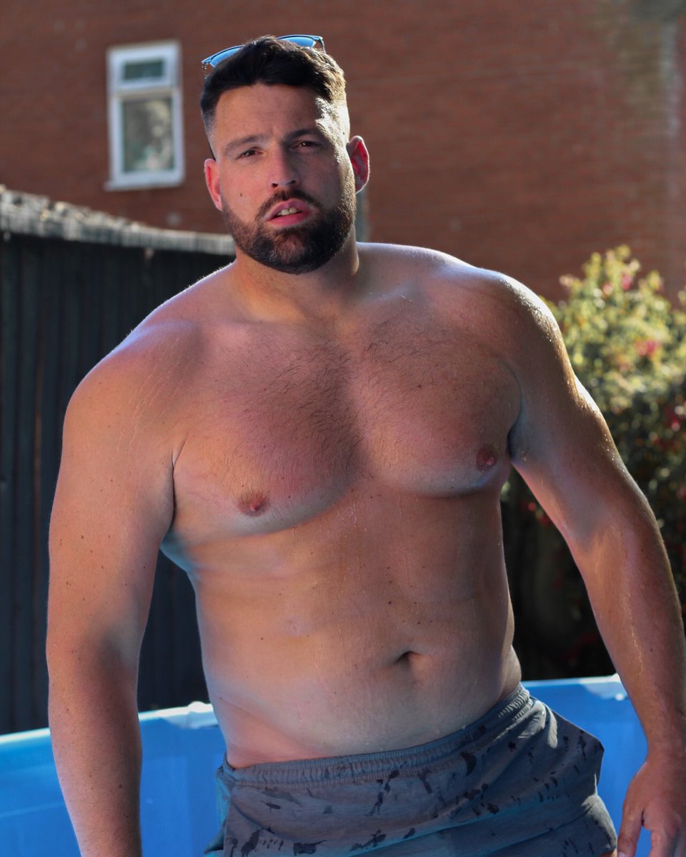 PrimalUrges01's tweet photo. Itβs finally Frisky Friday!
Remember itβs Anal August at Primal Urges.
10% off all your booty stuff needs!
Come for a drink, leave with booty pleasing stuff.
#primalurges01 #MenjosComplex #beefy #beard #bearded #beefymuscle #beardedbear #muscle #nipples https://t.co/9kzQKNXaYB