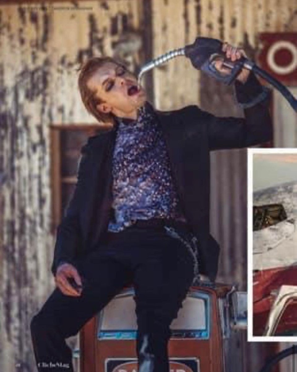 Gallavichmademe's tweet photo. *NEW Cam photos*
More photos of Cam from the Cliche magazine photoshoot.
I’m sorry that the quality of them is bad but you get the idea.😎

#cameronmonaghan #monaghanmonday #camnation #damncam #iangallagher #gallavich #shameless https://t.co/erGOR0n77W