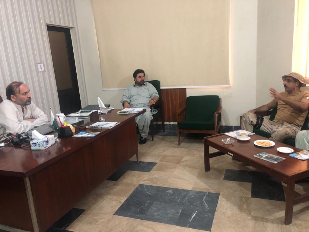 kpezdmc's tweet photo. REPZ management’s meeting with officials from Anti Narcotics Force regarding issues raised by investors of EPZ on rechecking and inadequate reloading of export consignment at Karachi port. 
#industrialisation #economiczone  #kpezdmc #KP #EPZA #EPZ #export #antinarcotics #FBR https://t.co/73gDkiWx9Z