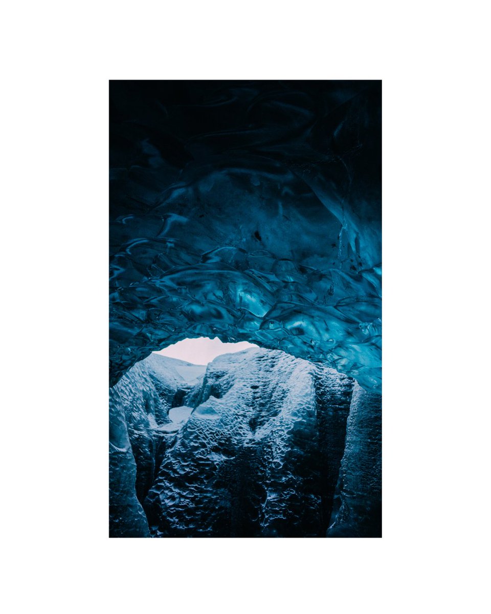 AnnePannecke's tweet photo. Ice viewfinder📍Iceland 2022

#iceland #icelandtravel #icelandnature #icelandic #icelandtrip #icecave #landscapevideo #sparkofwonder #annepannecke #welivetoexplore #wheniniceland #icelandadventures #exploreiceland #igiceland #visiticeland #visiticeland🇮🇸 #discoverearth #discoveri https://t.co/Qyw4PWQfEF