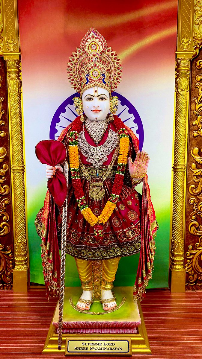 SGadiChicago's tweet photo. Divine #ShangarDarshan from Shree Swaminarayan #ChicagoTemple on This Auspicious Day of #Janmashtami and Shree #RamanandSwami Jayanti

Lord #Swaminarayan #AbjiBapashree
#ShreeMuktajeevanSwamibapa
#SGadiChicago
#SGadiFamily #SwaminarayanGadi
#SGadiManinagar
#IllinoisMandir https://t.co/aPAKv8LvMR