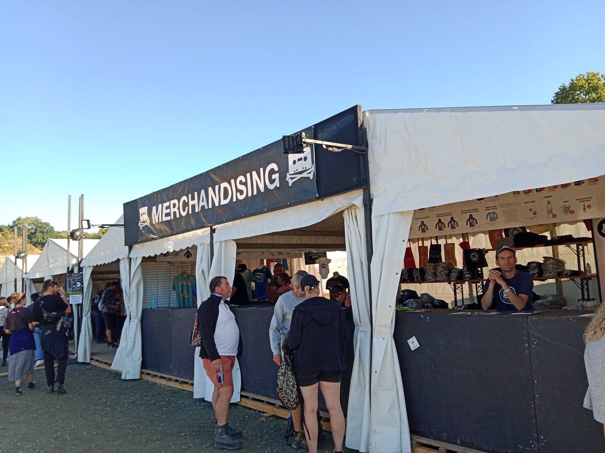 popisonfire's tweet photo. J3 @laroutedurock ✌️
#RDR2022 #routedurock https://t.co/kiajt9CRPe
