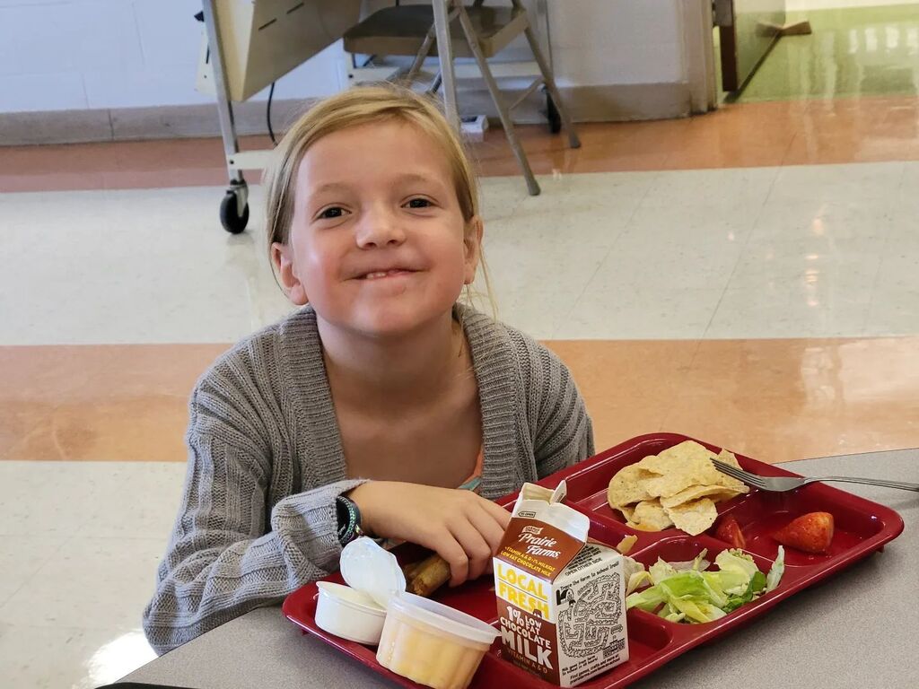 SCESlearners's tweet photo. This #sceslearner picked today's lunch as a prize from last spring's Bingo Breakfast!  Yum! #AllIn #PrideandExcellence https://t.co/zwByyKQQFL https://t.co/zHot6MkQCC