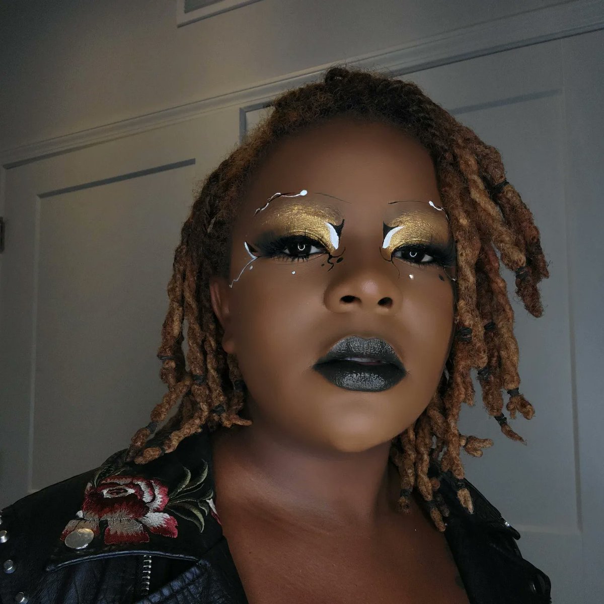 glamwitharie's tweet photo. It's in the genetics 

Check out more here: https://t.co/yBompWyVmZ 

#makeupartist #creativemakeuplooks https://t.co/aeRvGGsGj2