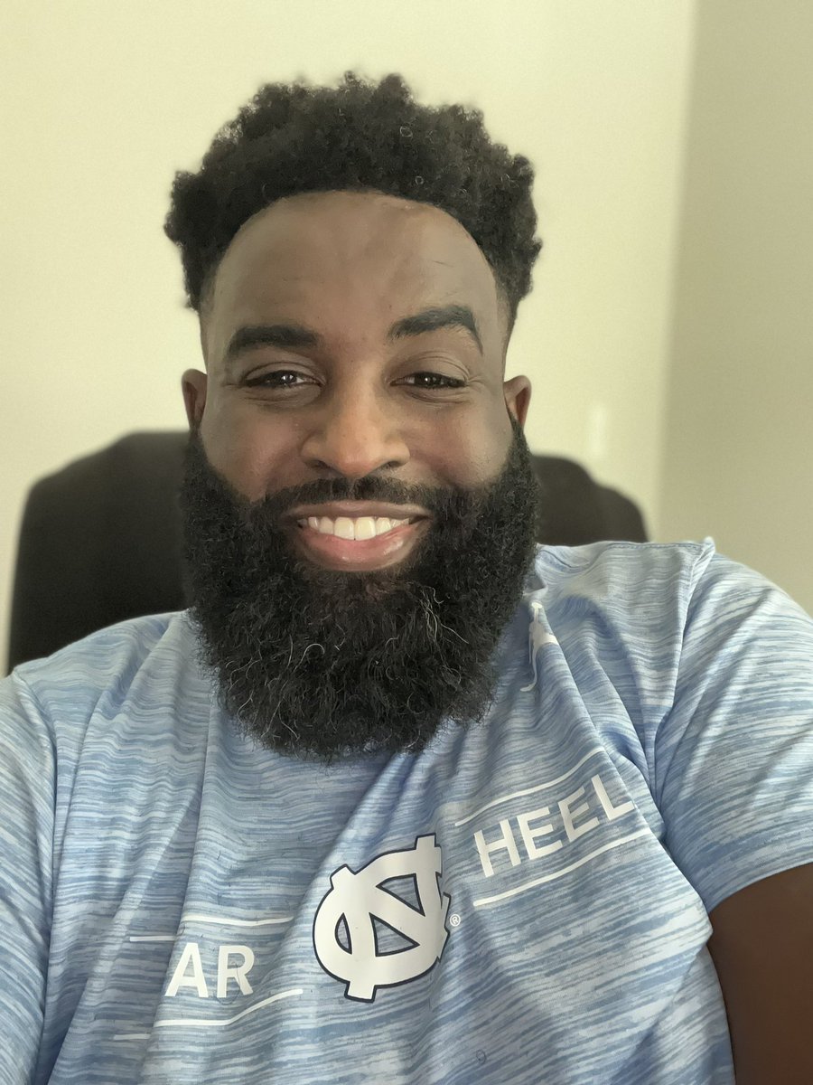 hulkswag85's tweet photo. When your barber understood the assignment. #freshcutfriday #saltandpepper #blackandfine https://t.co/CojSRfXk0p