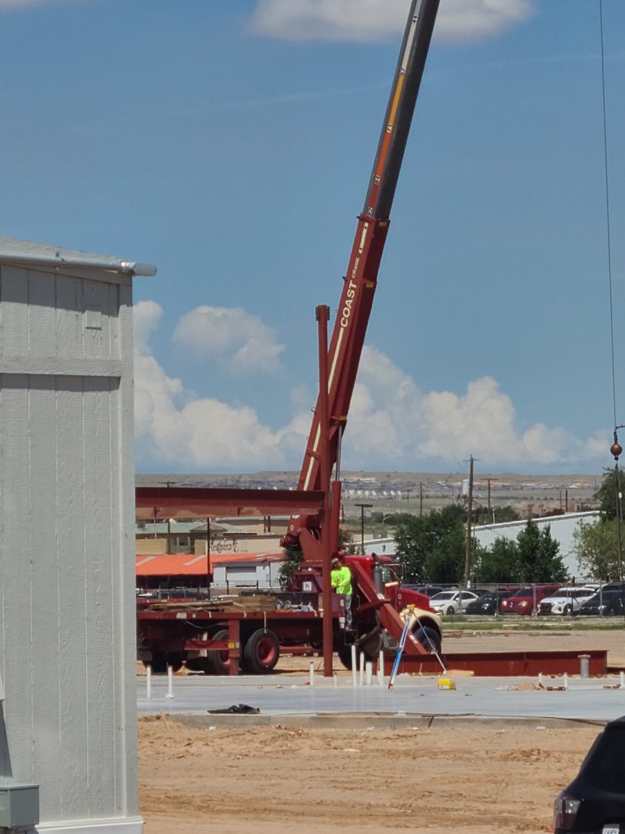 MAS_charter's tweet photo. Checking in on our Old Coors location — check out these photos of some critical foundation and framing coming up! 
#zeroexcuses #onlyresults #GoBulls #MAScharterschools https://t.co/Ct3DCKTB7e