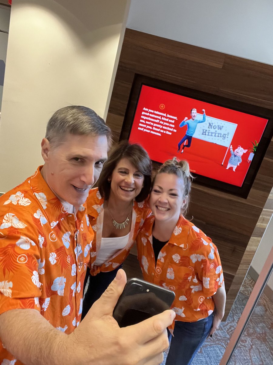 DMorticelli's tweet photo. It’s National Hawaiian Shirt Day! What better time than to practice my “Selfie Skills” with MaryAnn DeAngelis and Hanna Sanders. #AvidiaLife #Aviidia Bank @AvidiaBank @LyndaAVIDIAHSA https://t.co/lcMzppUP5L