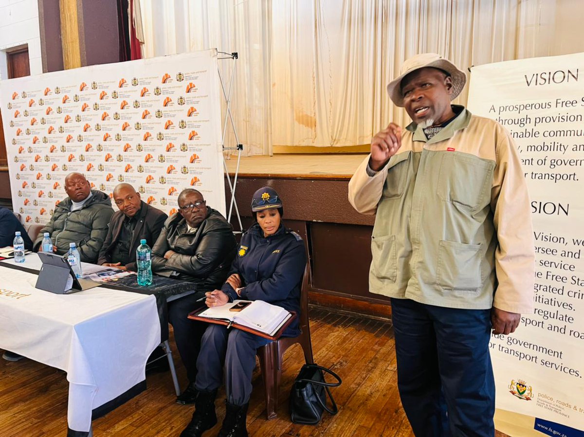 fsdepartment's tweet photo. [In Pictures] MEC William Bulwane met with Kgatelopele Taxi Association in Odendaalsrus.

 The MEC was accompanied by Chief Director Traffic Mr Lehana Leeto and SANTACO Free State Chaiperson Mr Mthimkhulu. 

#building_the_free_state_we_want https://t.co/kiNEU8SdxO