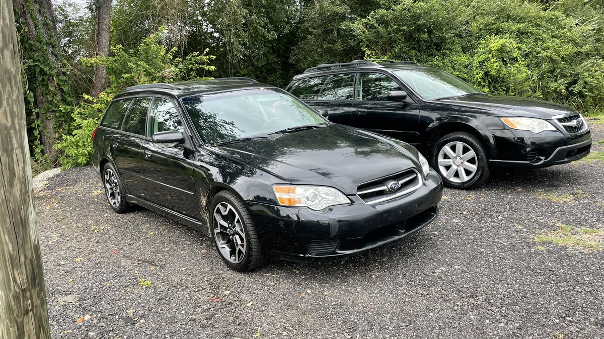whovian_state's tweet photo. Mine and the wifey’s @panoramic_soul. Twinning… sorta #subaruambassador #subaruoutback #subarulegacy #wagonlife #dadwagon https://t.co/SCRH93NNiL
