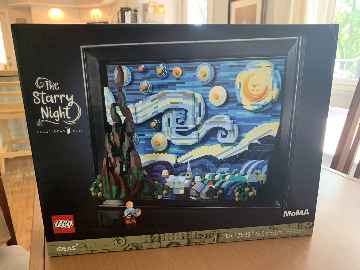 Eeeeekkk!! Today is a good day <a href="/LEGO_Group/">LEGO</a> <a href="/MonkeyFishToys/">MonkeyFishToys</a> #artteacher #lego #starrynight