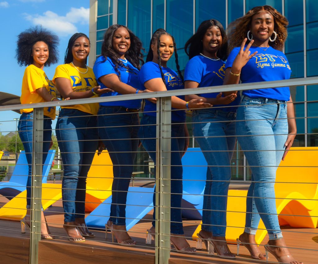 muzeta_poodles's tweet photo. #WhosWhoOfTAMUC

💙The Mystifying Mu Zeta Chapter
💛ΣΓΡ
💙 Chartered December 6, 1991
💛Our Slogan is “Greater Service, Greater Progress” 

#MustBeMZ 🐩 https://t.co/qER5jhB8xI