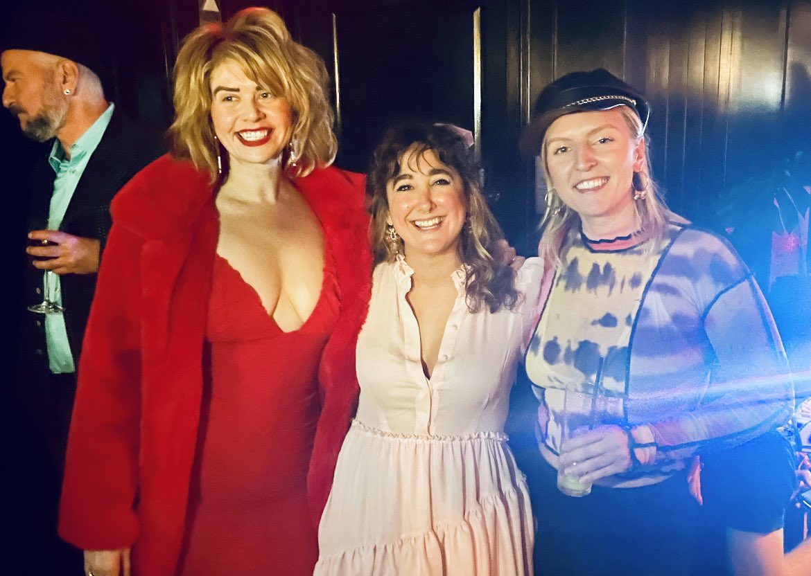 QUEENS OF THE NIGHT :: fyi, we're minting 🤘 tweet media