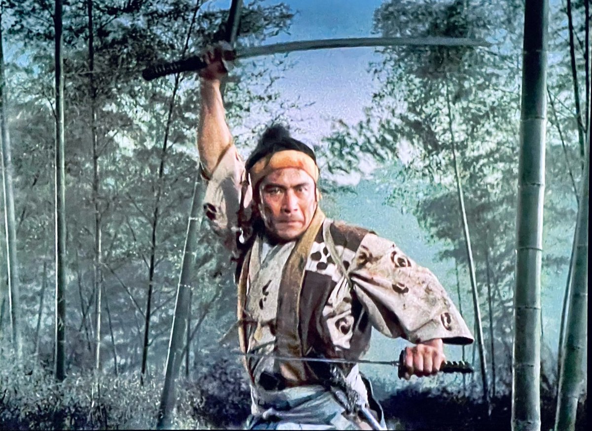 holyspacemonkey's tweet photo. The incomparable Toshirô Mifune in “Samurai II: Duel at Ichijoji Temple” (1955), directed by Hiroshi Inagaki. 🇯🇵#SamuraiTrilogy #ToshirôMifune #TCMParty #SummerUnderTheStars https://t.co/ara11pxBKV