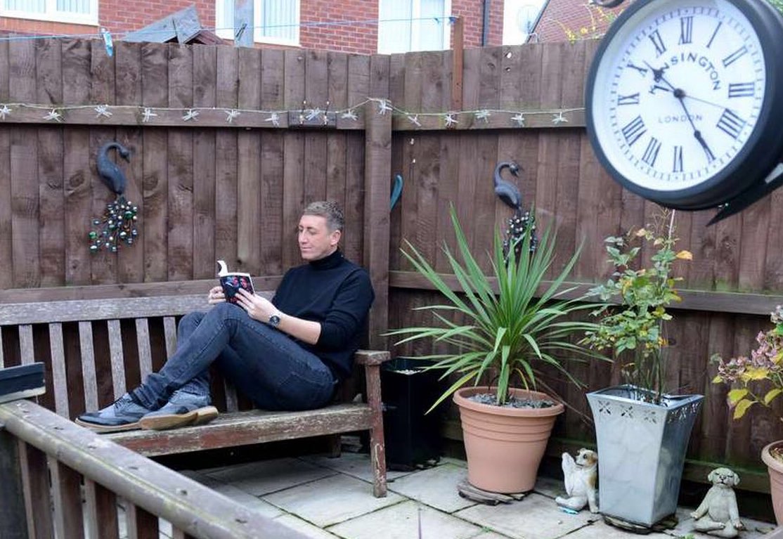 absolutegazelle's tweet image. “Sorry I can’t make it, I’ve got plans” 

Also me: