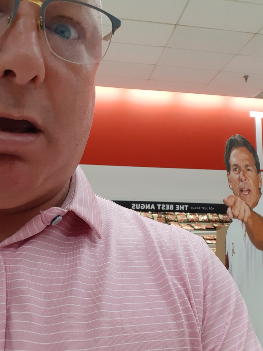 radiorealtor's tweet photo. I'll let y'all write the caption for this... https://t.co/xzFElqO9Tl