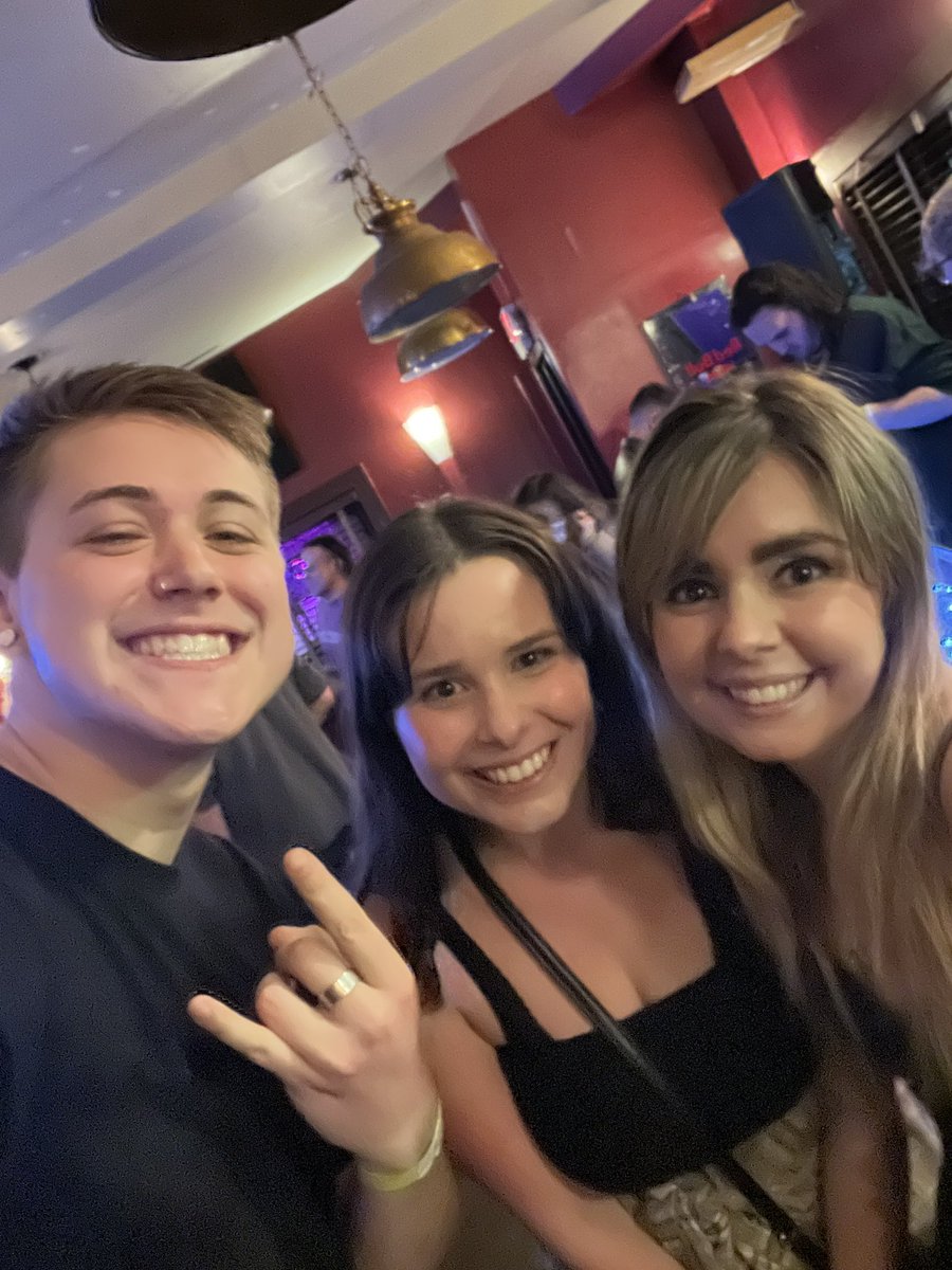 amber 🖤 tweet media