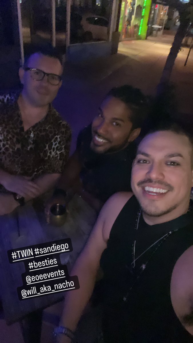 jCTalksreal's tweet photo. Besties in San Diego!!!!!!! Funn night! #miniescape #backtowork https://t.co/dGmeuoAp5P