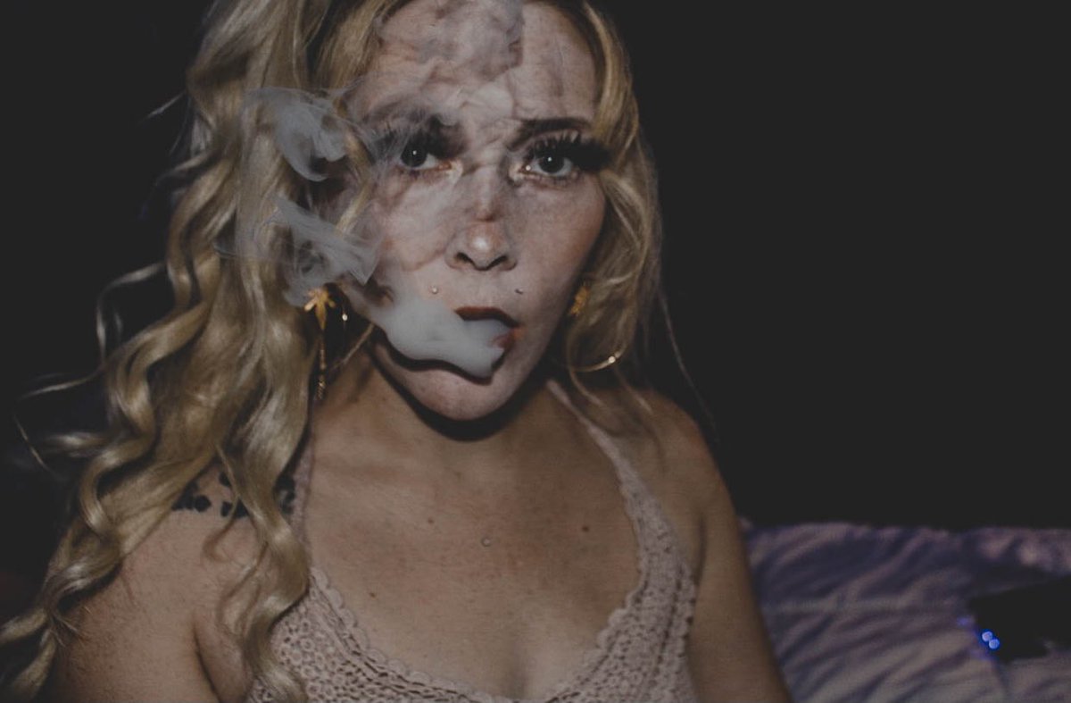 __420BQ's tweet photo. Smoke good weed be a bad bitch. #Mmemberville #blunt #WeedLovers #weekendvibes #hashblunts https://t.co/XkknUMCwK8