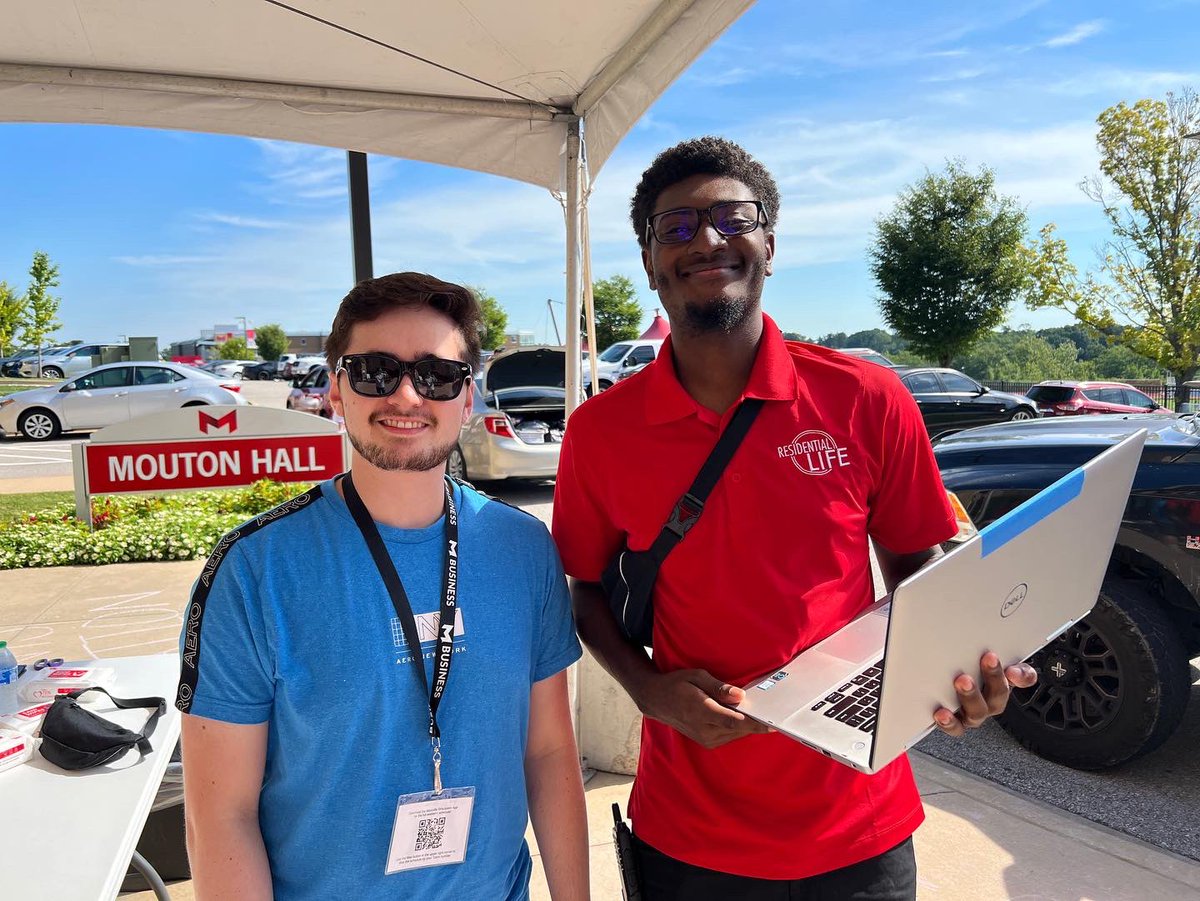 MaryvilleU's tweet photo. Move In 2022 - Day 2! #FinallyASaint https://t.co/zYWnFZ14Ns