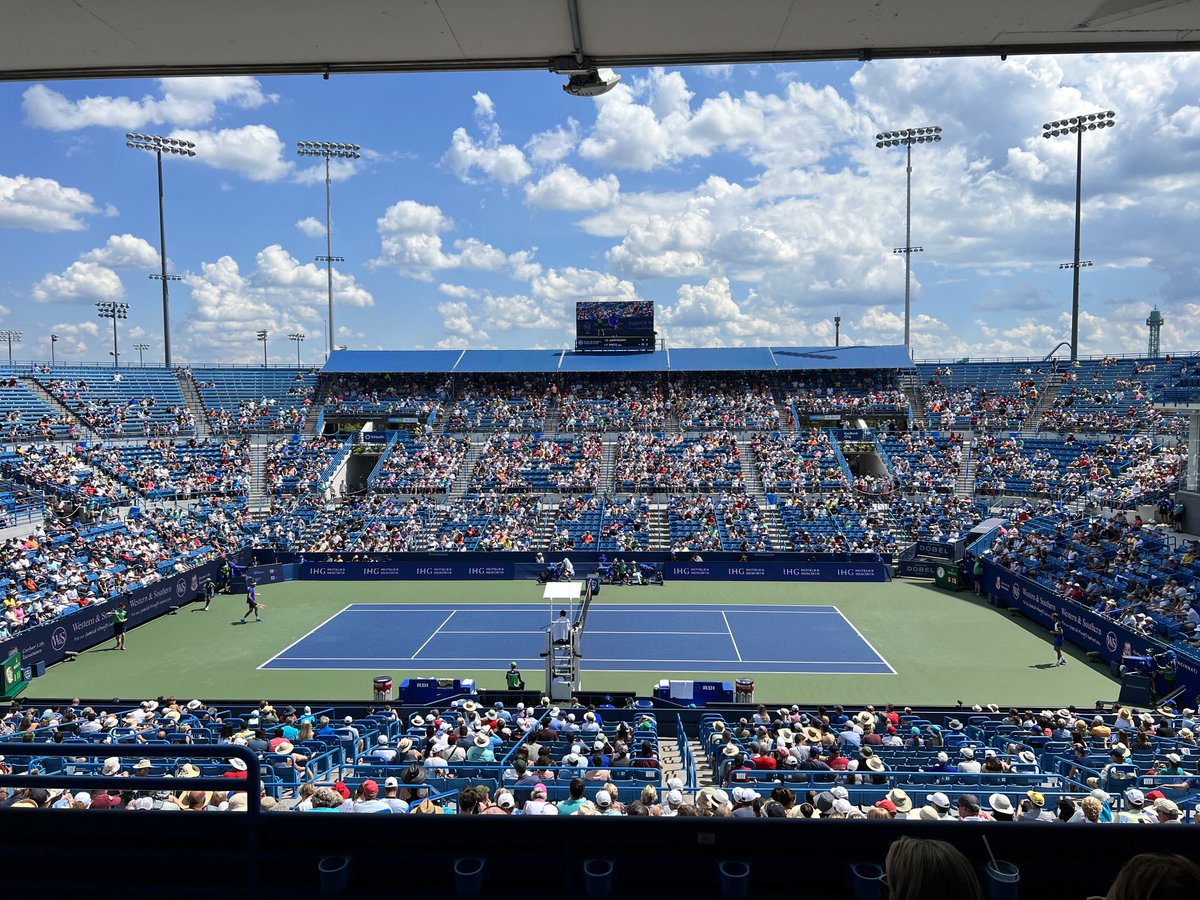 JenniferHurd4's tweet photo. My current situation!  ⁦@CincyTennis⁩ https://t.co/bvghfXbNhB