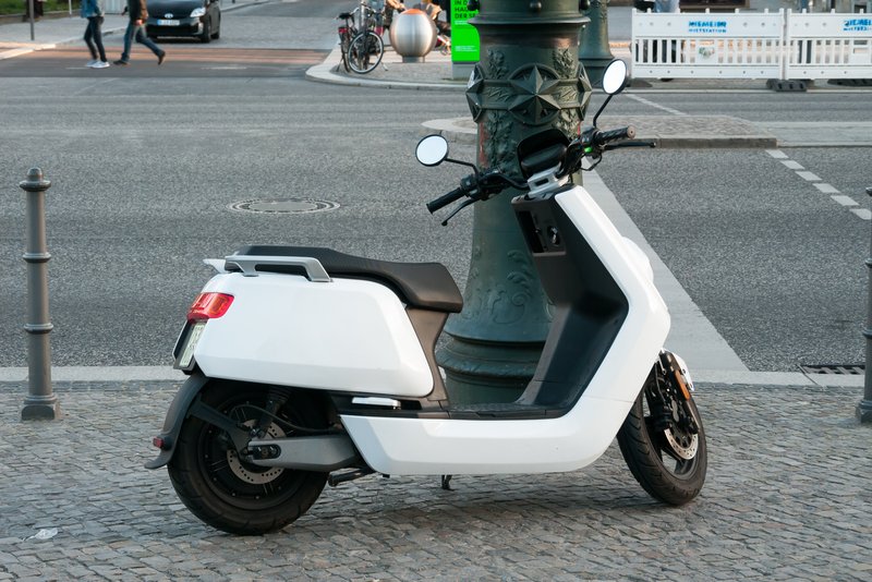 _frequens's tweet photo. Attention ! Le stationnement ne sera finalement pas gratuit-illimité pour les scooters électriques
#paris #stationnement #scooters #motos

https://t.co/rB9iOsi0Vy https://t.co/odTtrCeBlw