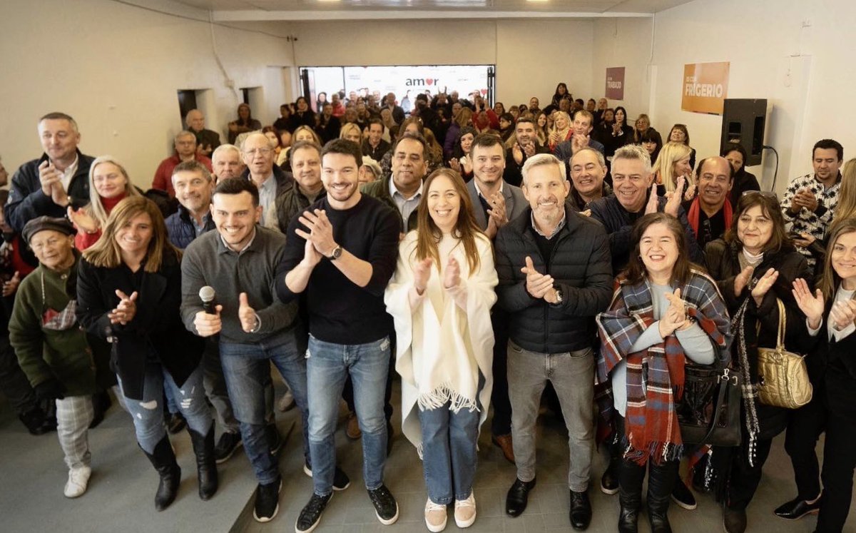 Junto a <a href="/mariuvidal/">María Eugenia Vidal</a> y <a href="/frigeriorogelio/">Rogelio Frigerio</a> inauguramos nuestro nuevo “Centro de Producción de Alimentos, Capacitación y Formación.”

Un espacio dónde vamos a producir viandas con alto contenido nutricional para comedores barriales y además vamos a dictar cursos de oficios. (1/2)