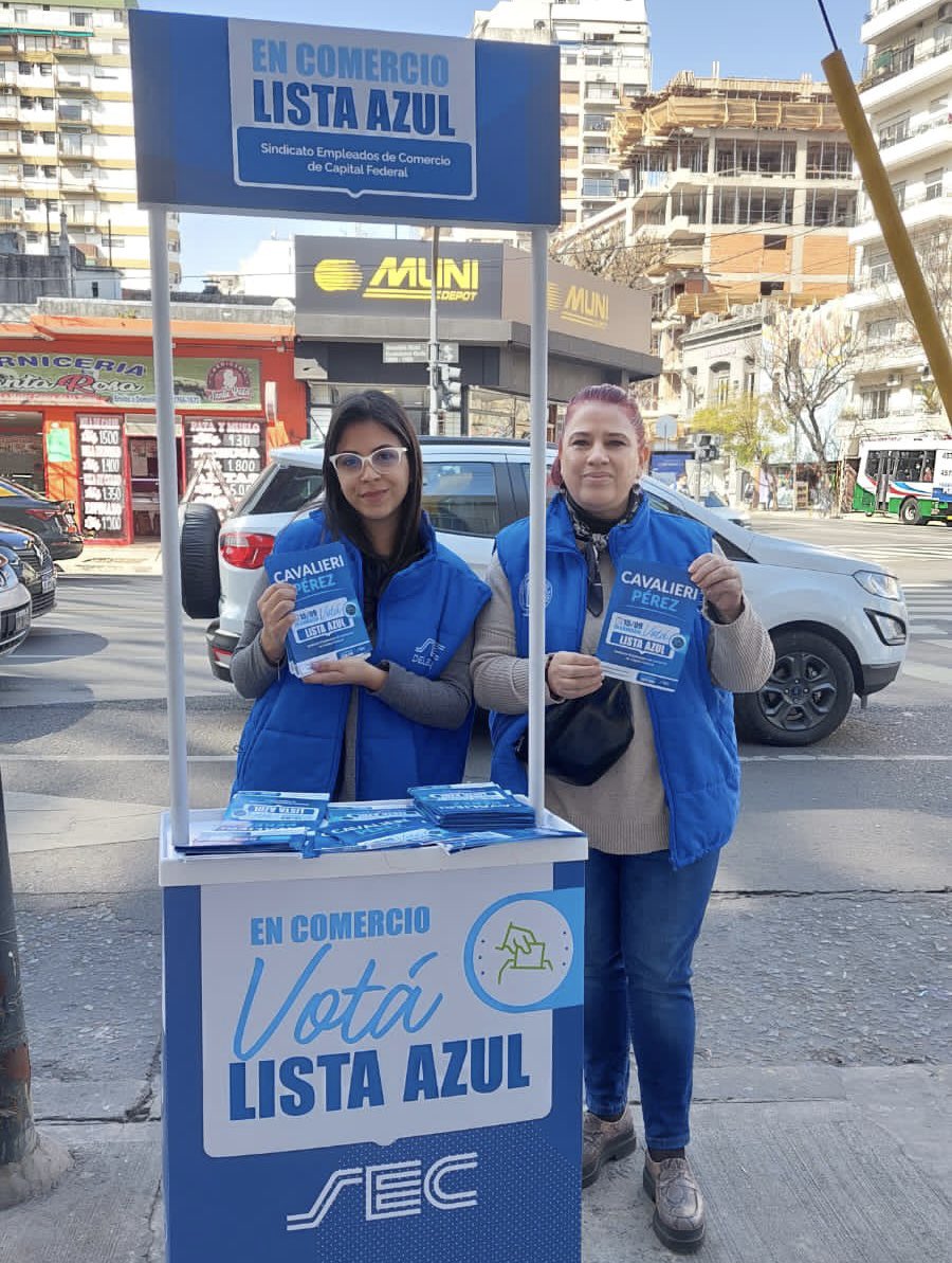 StreamComercio's tweet photo. #BuenViernes Jornada de militancia y campaña,escuchando y acercando beneficios a lxs  trabajadorxs. 
El 15/9 🗳 @ListaAzulSEC 

@CarlosPerezSEC @sabriparedessec @Sergio_OrtizOk @MGonzalezSEC 

#ContasConNosotrosContamosConVos https://t.co/VIMzc8S4ja