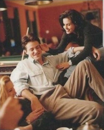 Happy birthday to matthew perry <3 
