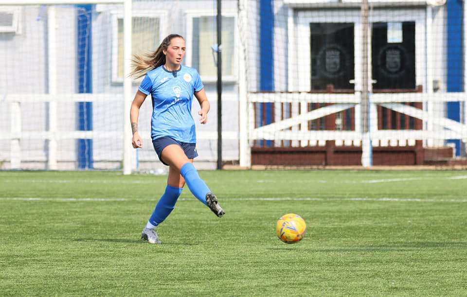 RenfrewLadiesFC's tweet photo. This Sunday we are on the road as we travel along the M8 to face @livingstonwfc 💪

📅 - 21/08/22
🏆- @SWFChampionship 
📍 - Tony Macaroni Stadium, Livingston.
🆚 - @livingstonwfc
⏱️ - KO 4:00pm

📸 - Eddie McDowell
#Renfrew 🔵 https://t.co/Bj50yK1a2A