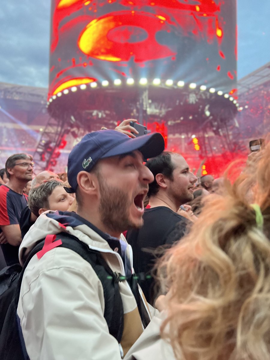 phildecroocq's tweet photo. Mon choix pour la #JourneeMondialeDeLaPhotographie 

⁦@kevcheub⁩ #indochinelyon ⁦@nicolasirkis⁩ https://t.co/aQw4f6JrVT