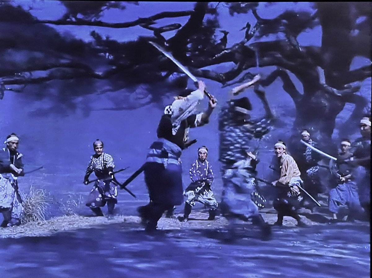 holyspacemonkey's tweet photo. All of the action sequences in “Samurai II: Duel at Ichijoji Temple” (1955) are riveting and exquisite. I love to watch them in slow-mo! #ToshirôMifune #TCMParty #SummerUnderTheStars #SamuraiTrilogy https://t.co/cIYYTwfU1Y