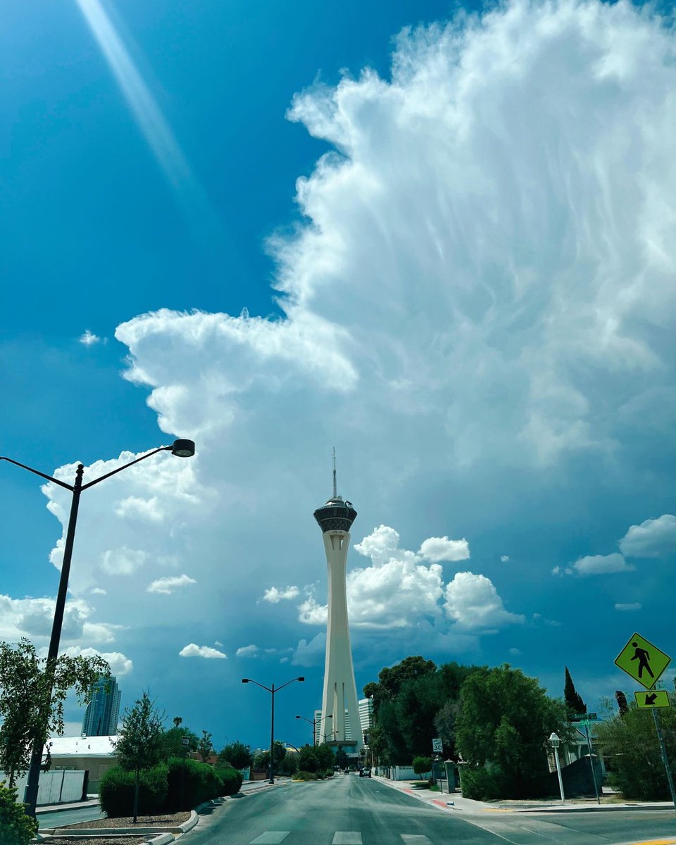 #LocalsOnly view of our shining beacon, <a href="/TheStrat/">The Strat</a>, formerly known as #TheStratosphere. Which name do you like better?

📷 : <a href="/anglalonzo88/">Angel alonzo</a>  

#vegasculture #mystratpov #dtlv #artsdistrictlv #lasvegas #clouds #skyview