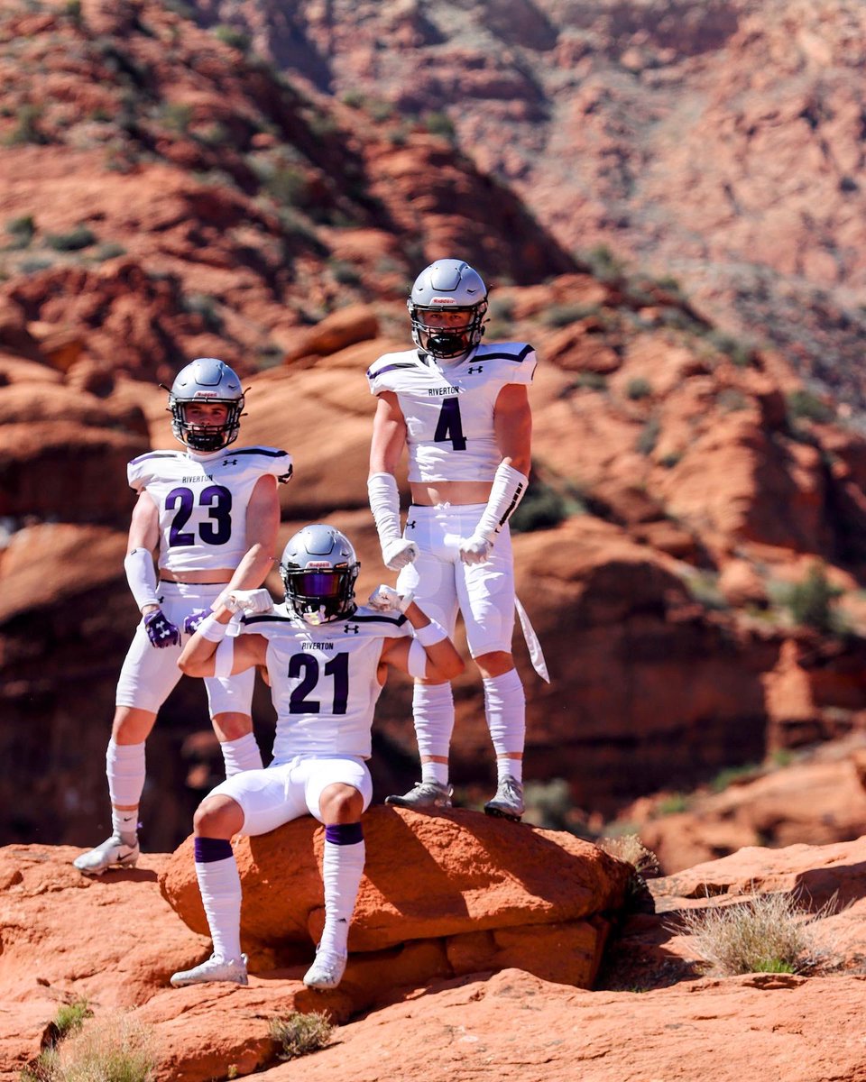 rhsfootballut's tweet photo. Reminder the boys from Riverton will be down at Dixie tonight at 7 pm as they take on the flyers! Storm troopers! #stackthews #bringthejuice https://t.co/vwStE6zKT7