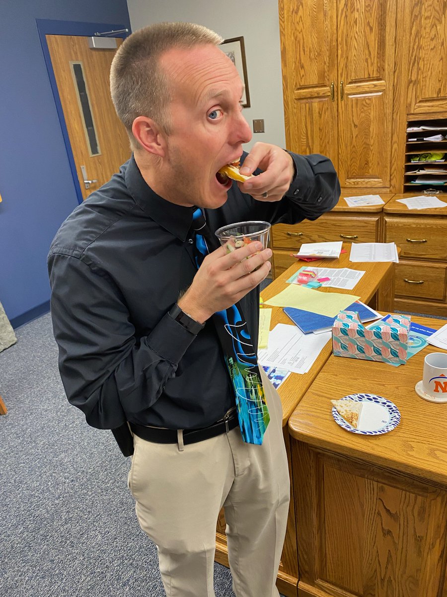 NMHS_FACS's tweet image. Pico de Gallo - Guthrie approved ✔️ 
It isn&apos;t Taco Tuesday, but Miss Allen also approves! 🌮