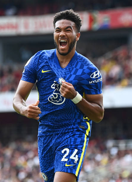 GoatedJosep's tweet photo. Kyle Walker is 32 and has been one of our best players but we'll surely need a replacement soon, so hear me out..... https://t.co/YJSQkwLhA4