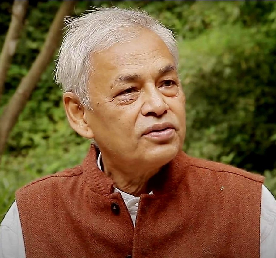 bindukthapa's tweet photo. नेपाली काँग्रेसका श्रद्धेय नेता, आफ्नो सम्पूर्ण जीवन लोकतन्त्र स्थापना र त्यसको परिष्कारका लागि संघर्षरत शालीन व्यक्तित्व, समाजवादी चिन्तक एवं बौद्धिकता र प्रज्ञाका खानी, आफ्नै आदर्शमा, आफ्नै मुल्य मान्यतामा अडिग व्यक्तित्व आदरणीय प्रदीप गिरीज्यूको स्वास्थ्यलाभको कामना गर्दछु। 🙏 https://t.co/jZ1Ag0rPYJ