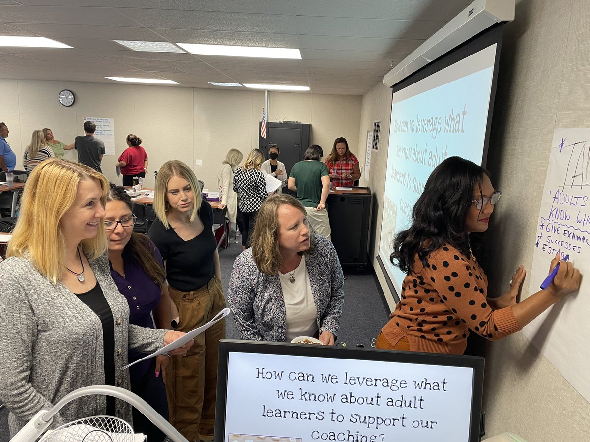 mgallagher_lb's tweet photo. IIC collaboration in our summer institute! #proudtobelbUSd https://t.co/OKmIvvIXf2