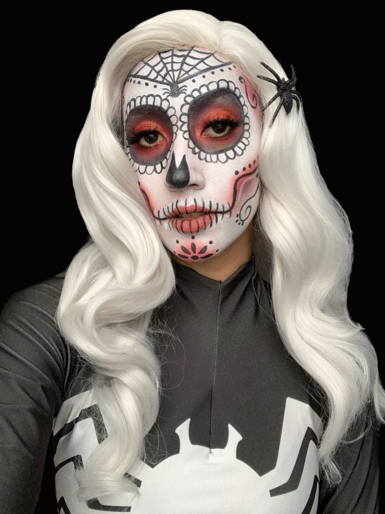 Spooky Season is around the corner & I’m thinking of other fun Catrina/Cosplay mashups to do this year! I had so much fun doing them last year!💀🎃

What characters do you guys think I should mashup next? 👻🎨

#spidercatrina #symbiote #catrina #sugarskull #cosplay #christinadark