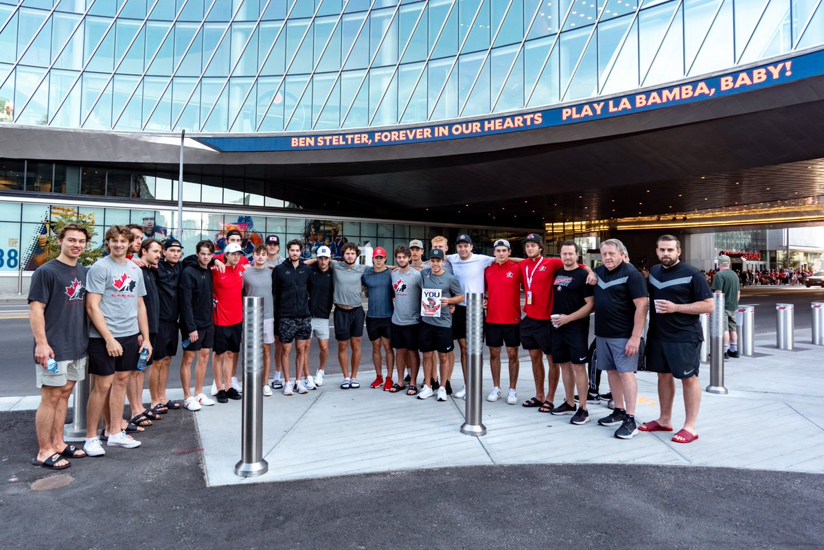 Honoured to pay our respects to Ben Stelter as his funeral procession rolled past the rink this morning. 💙🧡

#BenOilersStrong
